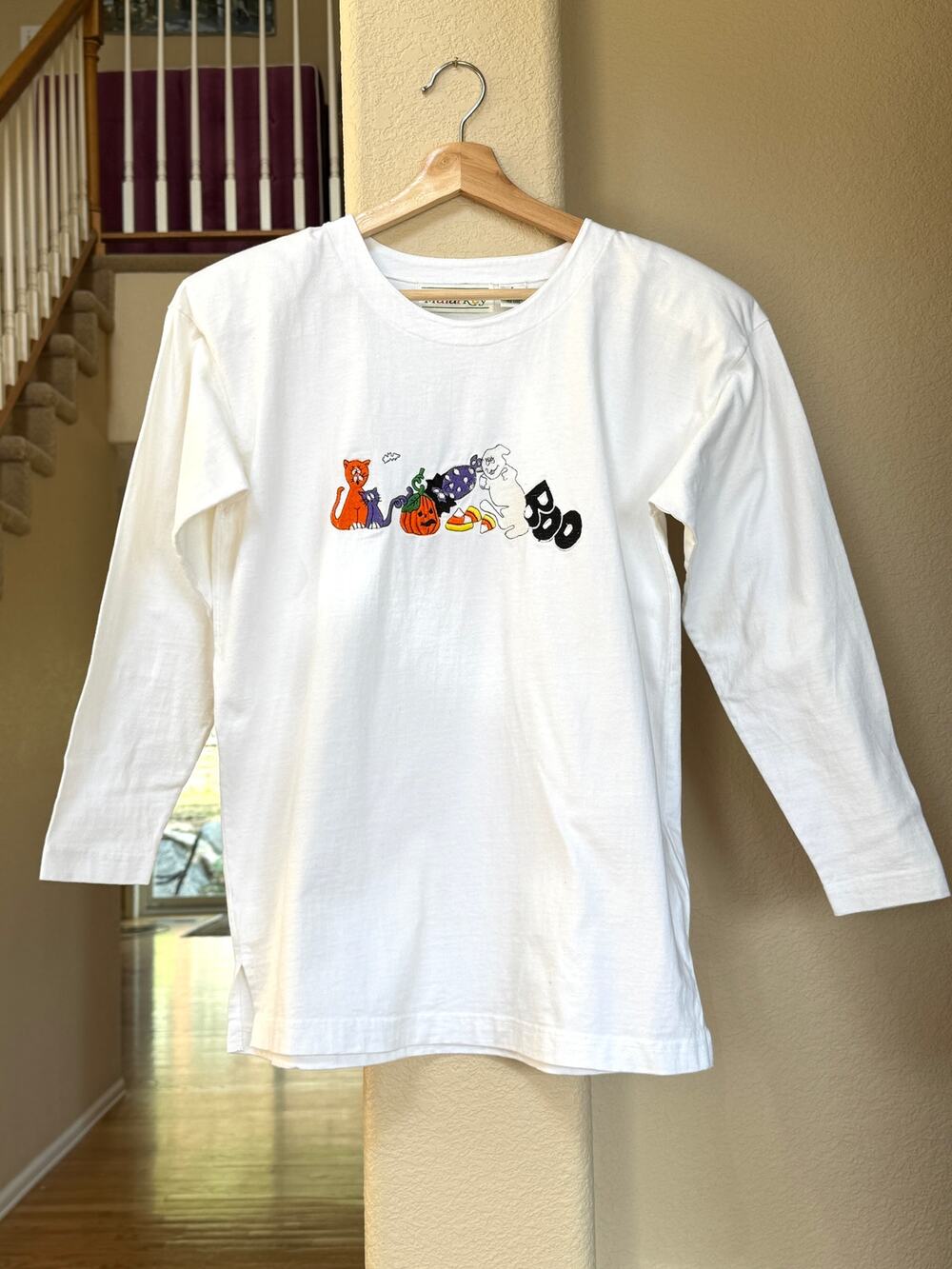Vtg Malarky Halloween Embroidered Oversized Long Sleeve S T-Shirt Tee Spooky